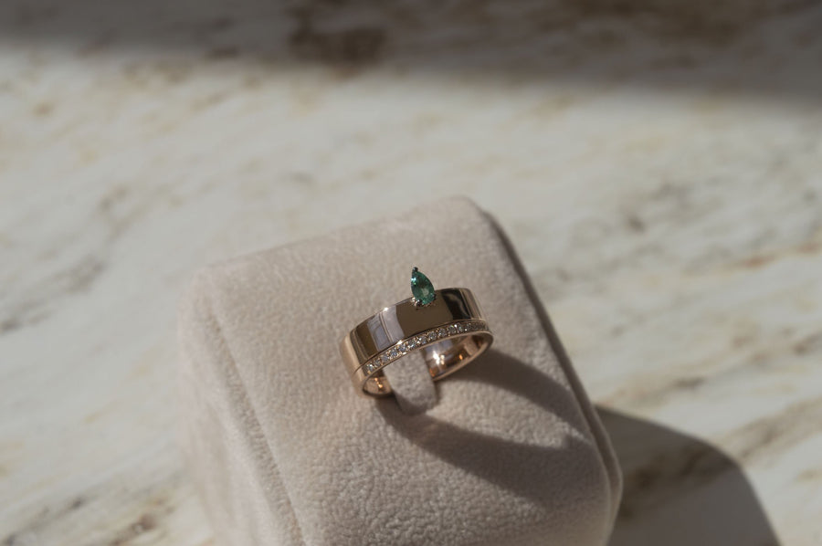 Emerald Pear Gold Ring